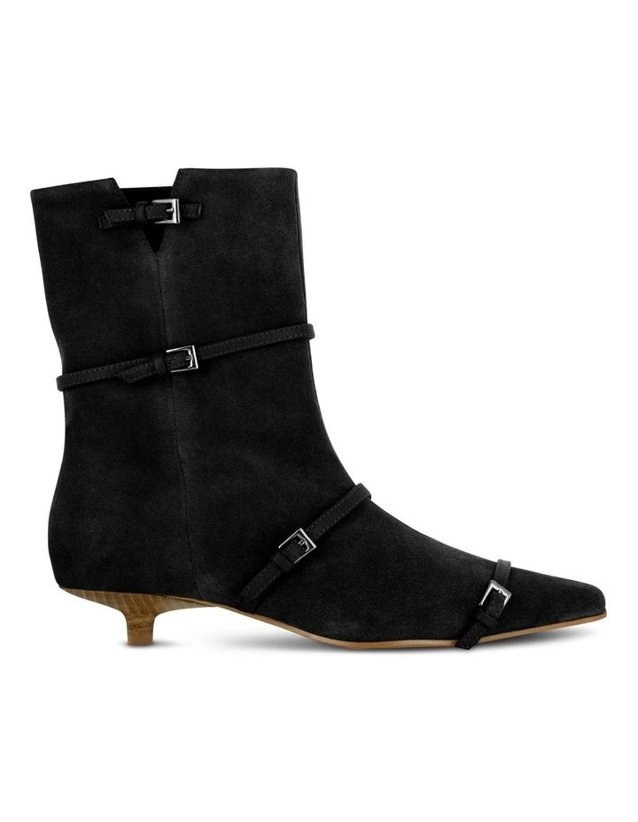 Fai Ankle Boots in Black