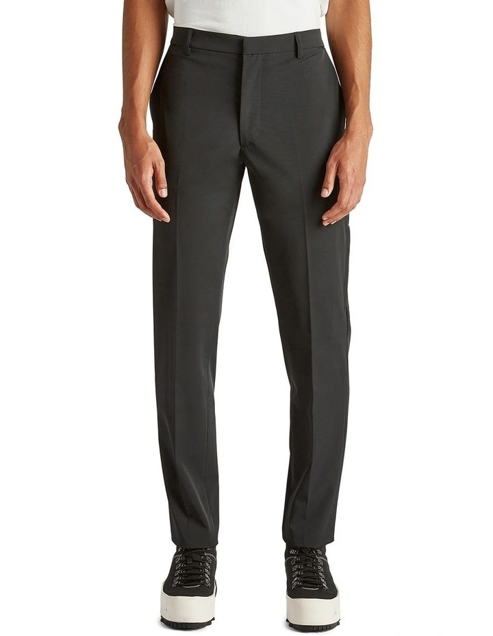 Refined Tech Slim Pant in Black