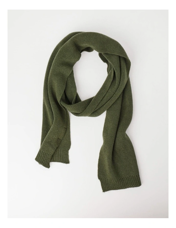 Essential Scarf in Olive