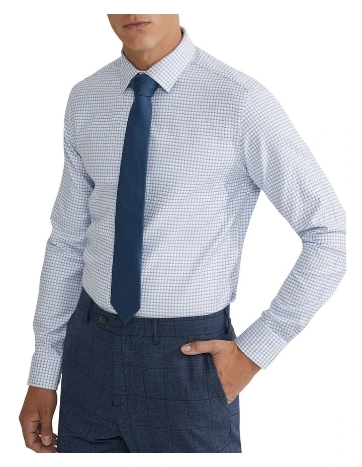 Beckton Luxury Dobby Shirt in Blue