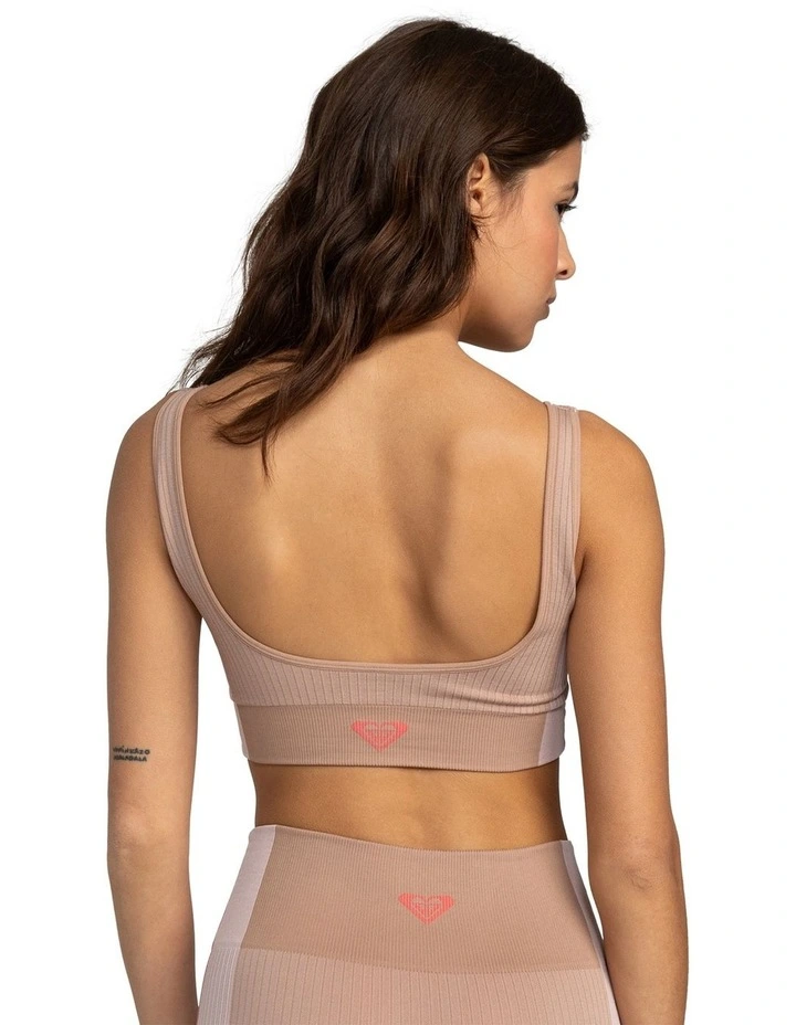 Chill Out Seamless Medium Impact Sports Bra in Warm Taupe