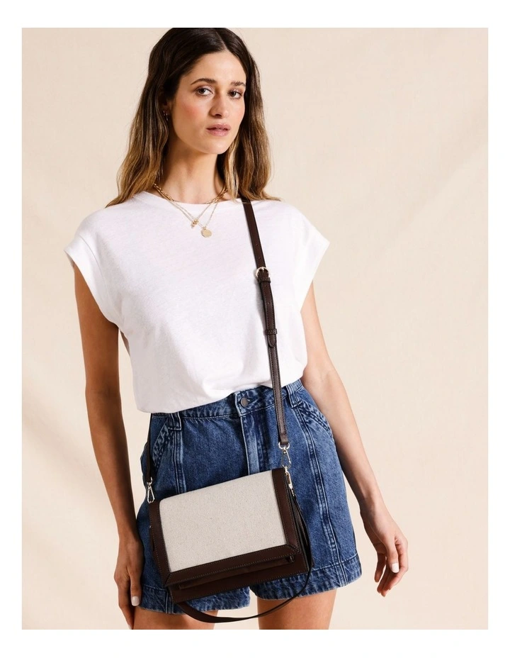 Tulsa Shoulder Bag in Chocolate/Natural