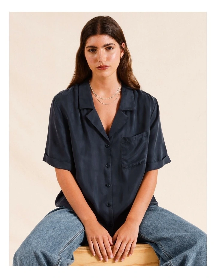 Cupro Short Sleeve Shirt in Navy