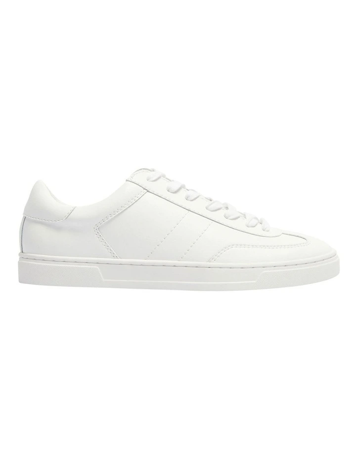 Stevie Sneakers in White Leather