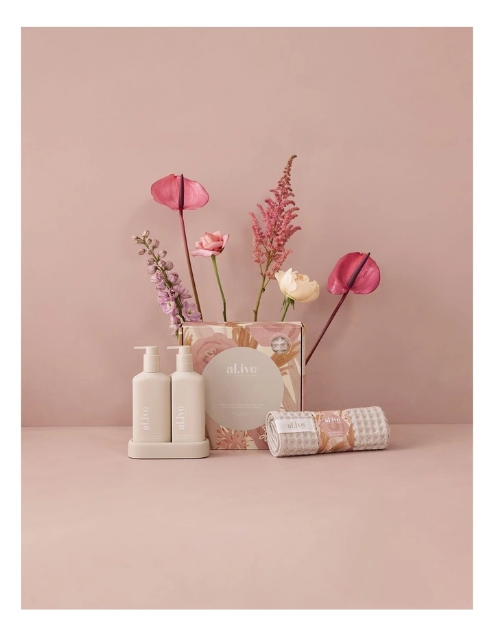 A Moment To Bloom Watermelon Kitchen Duo With Towel Gift Set