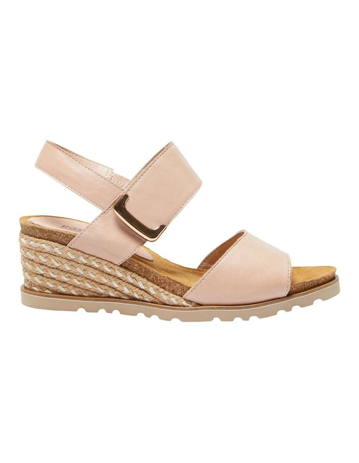 Terrace Sandals in Blush Leather