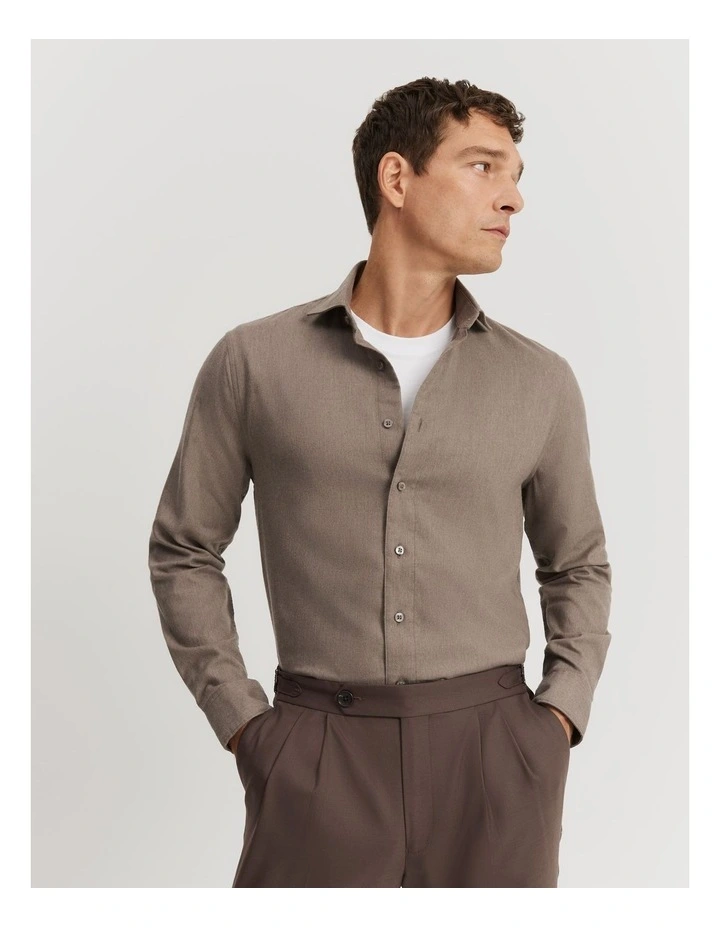 Tailored Fit Organically Grown Linen Blend Shirt in Mocha Melange