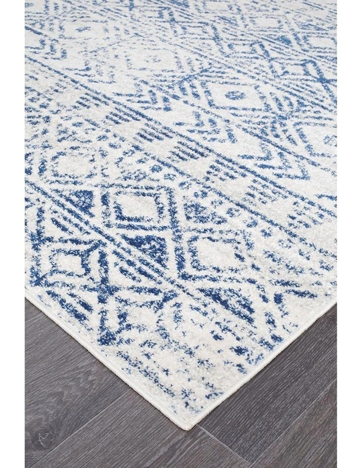 Oasis Ismail Rustic Rug in White Blue