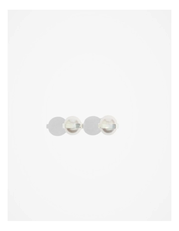 Pearl Stud in Silver