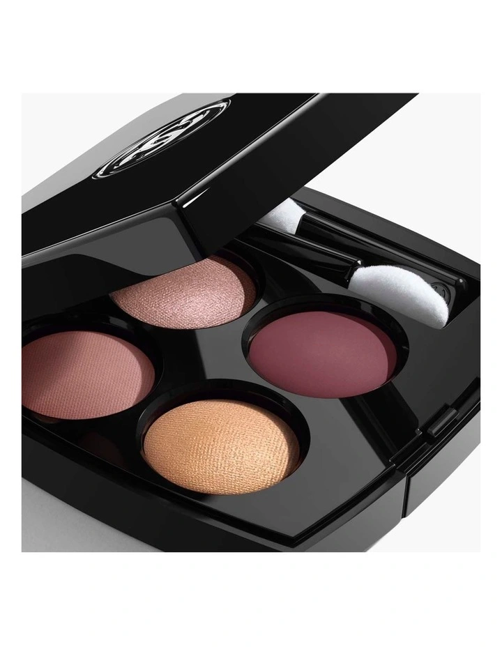 LES 4 OMBRES Multi Effect Quadra Eyeshadow