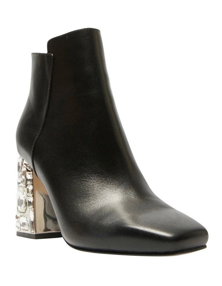 Dallas Boots in Black Glove