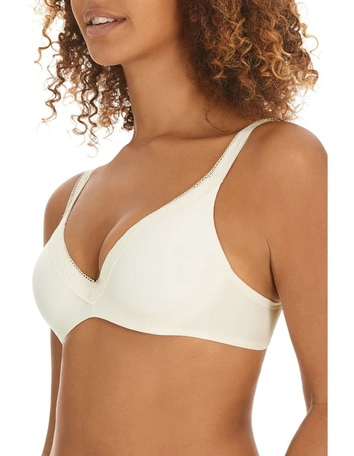 Barely There T-Shirt Bra in Ivory