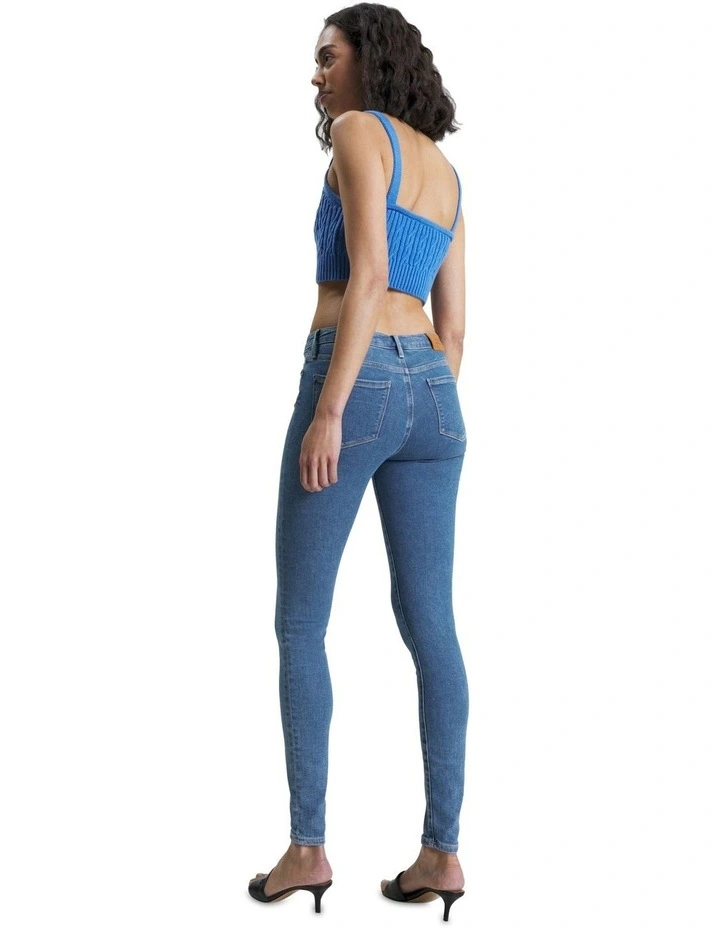 Mid Rise Skinny Flex Jeans in Blue