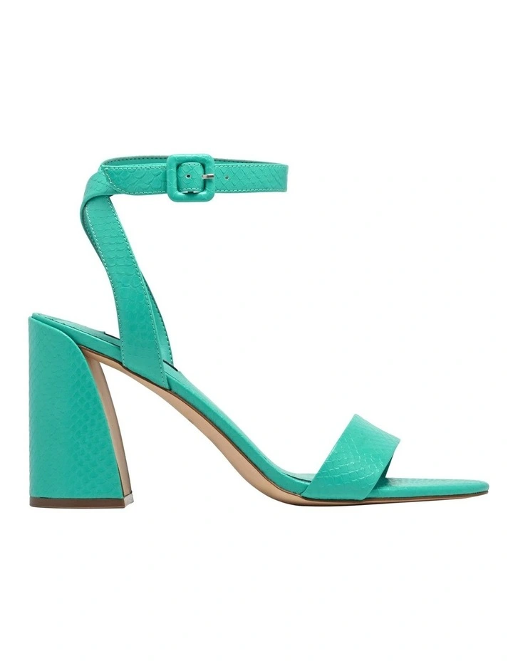 Realy Heeled Sandal in Green