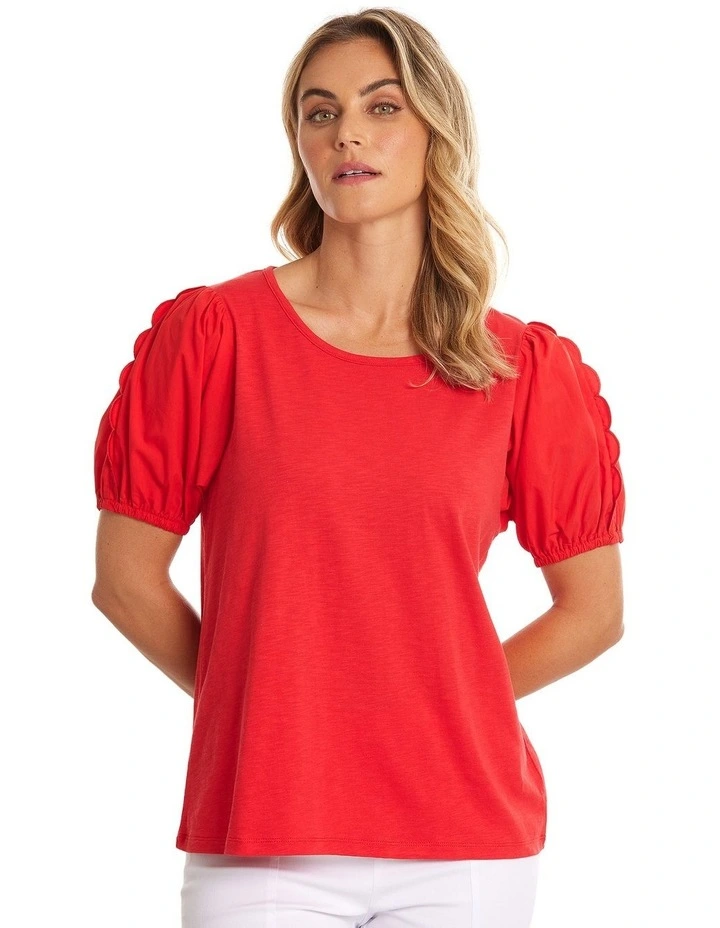 Scalloped Short Sleeve Tee in Radiant Red