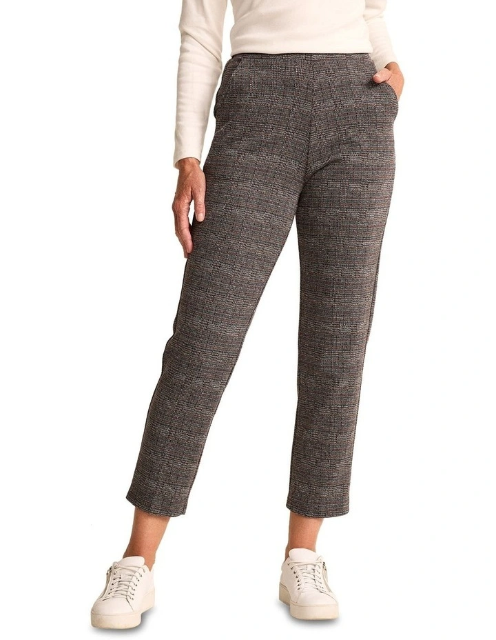 Delia Short Length Pant in Black