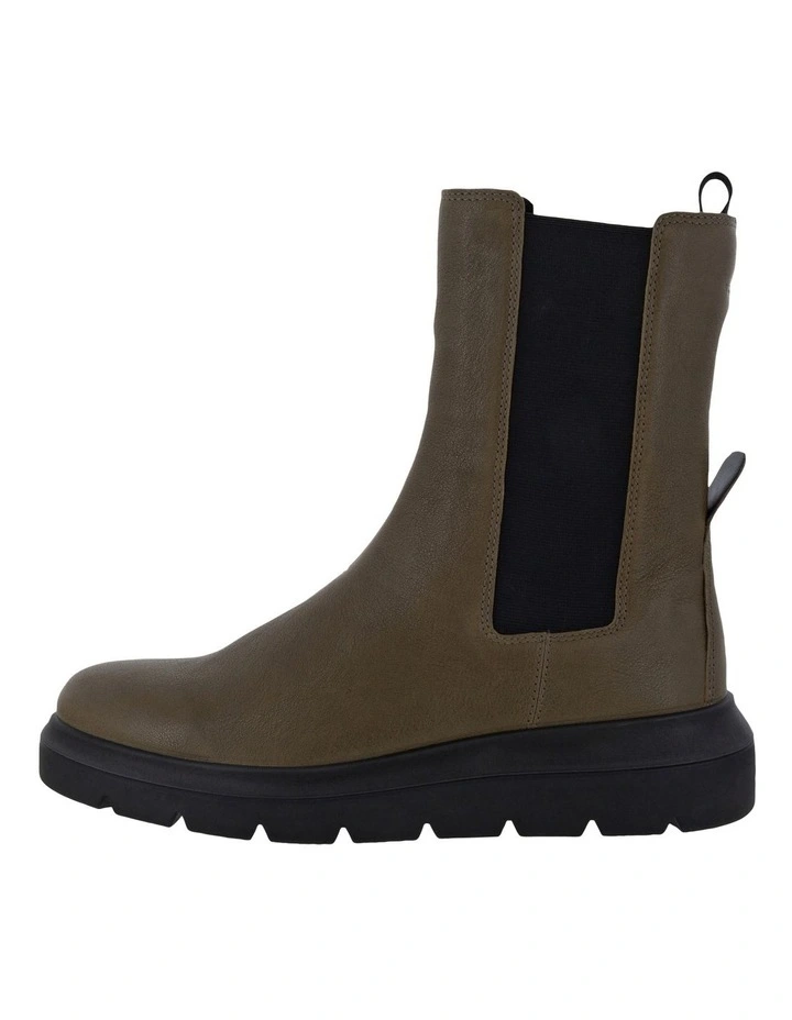 Nouvelle Boots in Green
