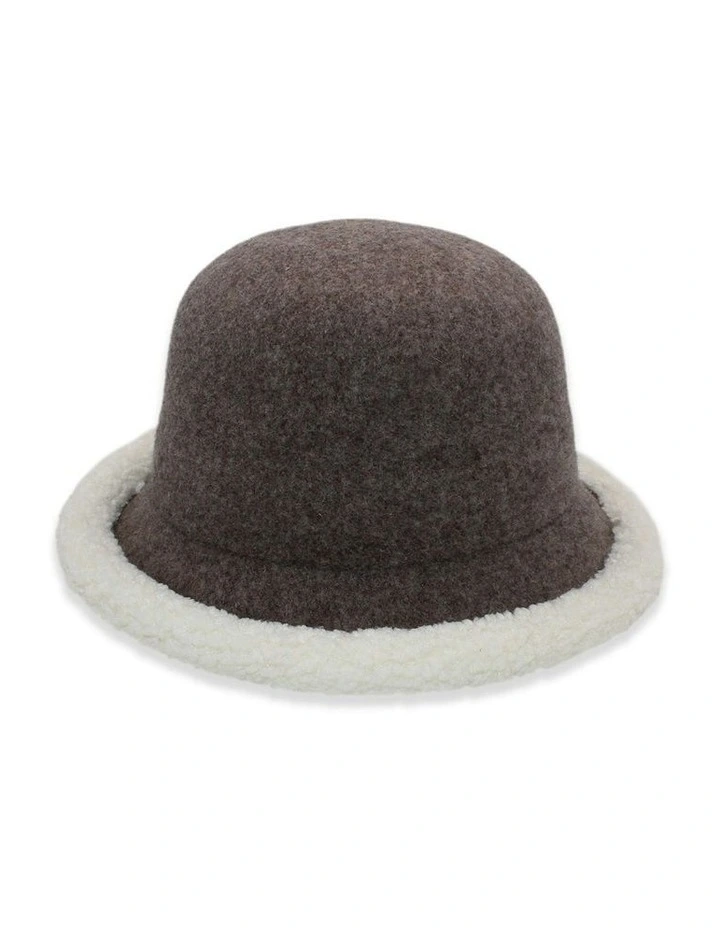Annie Woollen Pull On in Grey Taupe