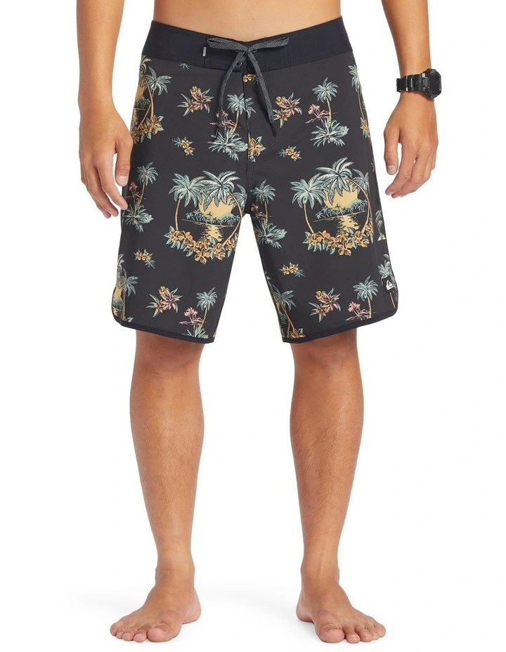 Surfsilk Scallop 19 Boardshorts in Black Palm Spritz