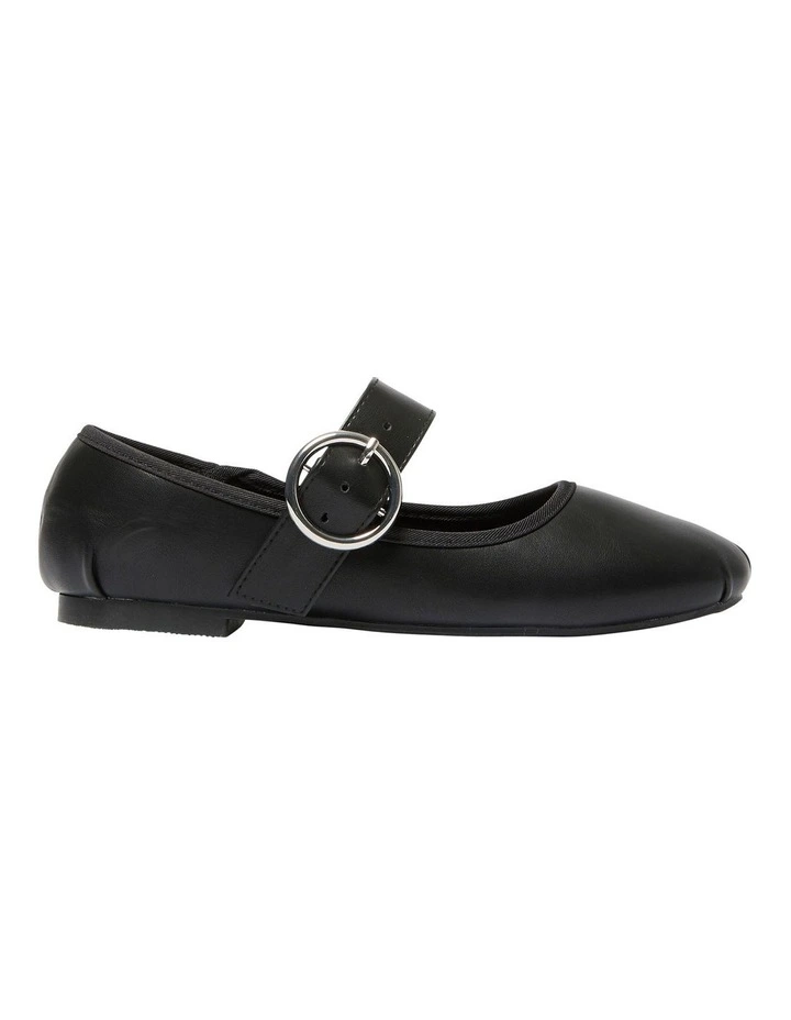 Selma Ballet Flats in Black