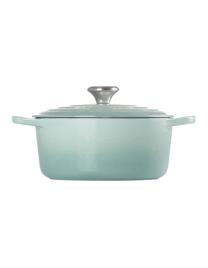 Signature Round Casserole 24cm/4.2 in Sage