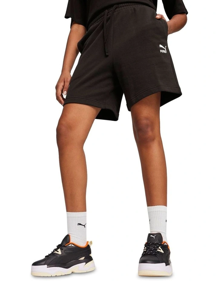 Better Classics Relaxed Shorts 7 Inch in Black