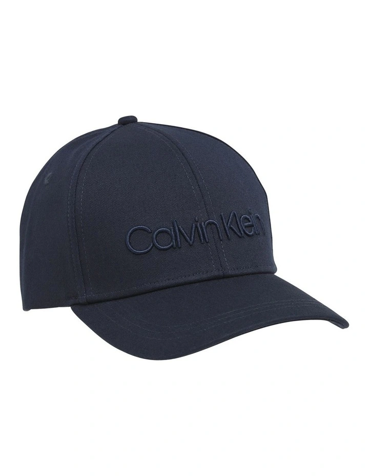 Embroidery Cap in Navy