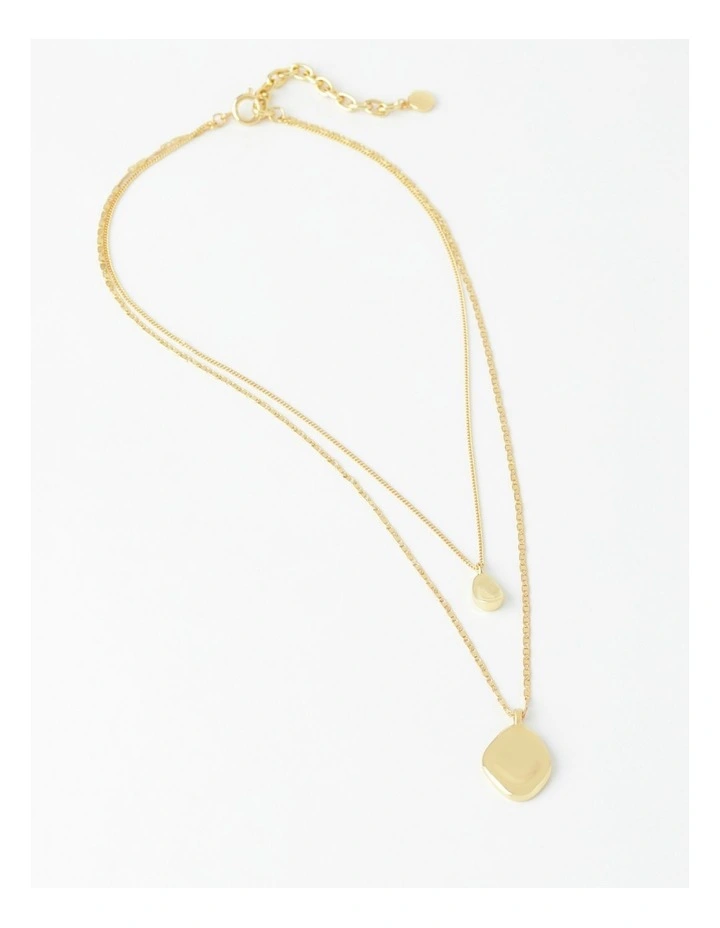 Delicate Layered Necklace in Gold