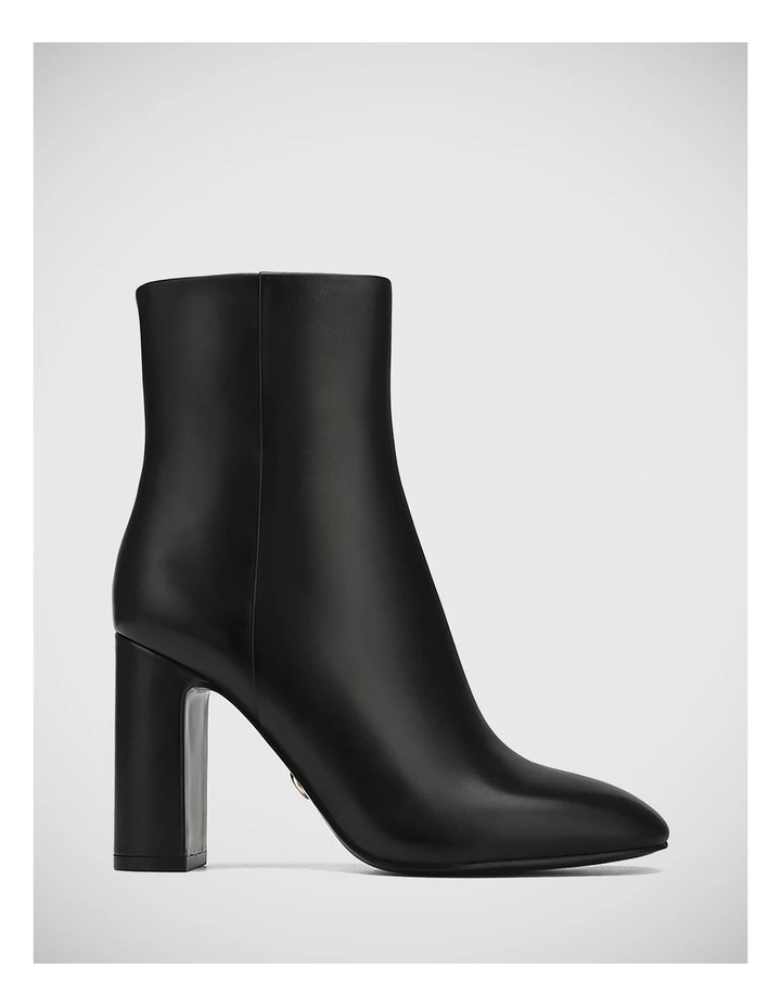 Peggie Leather Ankle Boot in Black