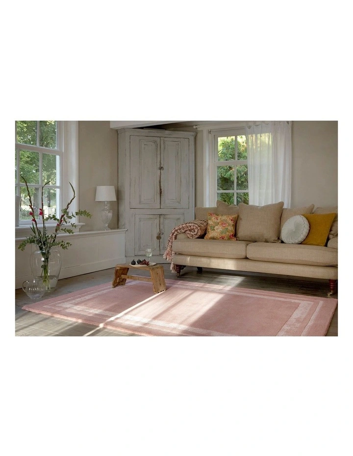 Redbrook Rug 081802 in Blush