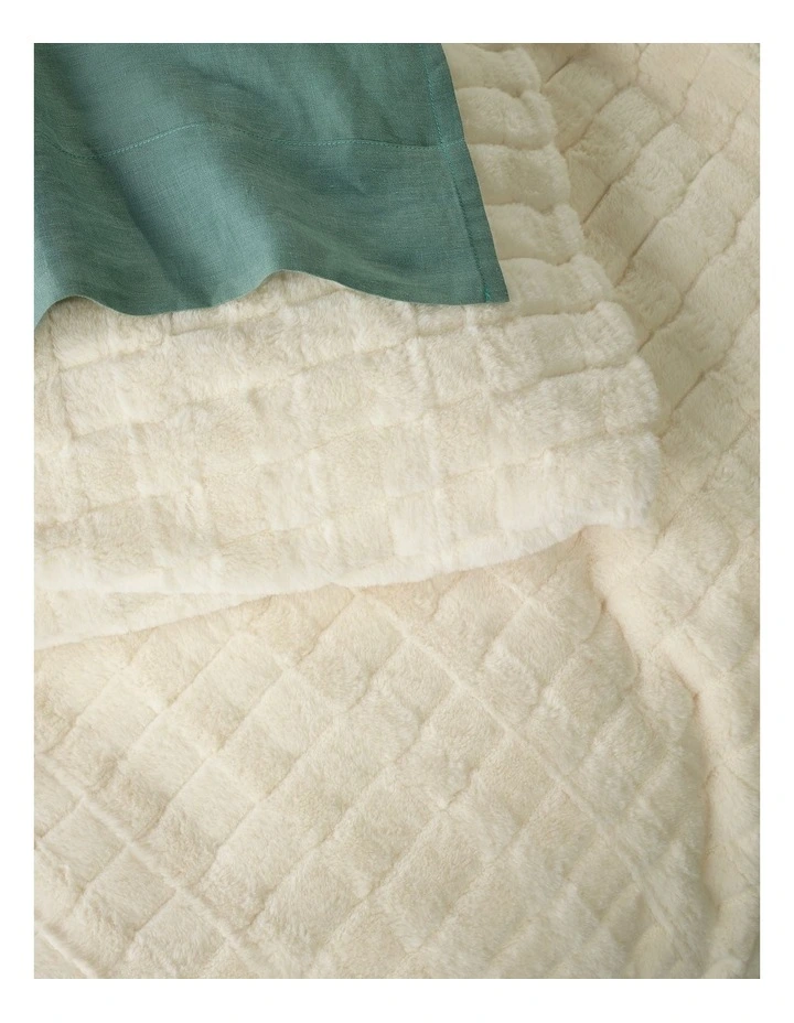 Furrrever Faux Fur Quilt Cover Set in Cream