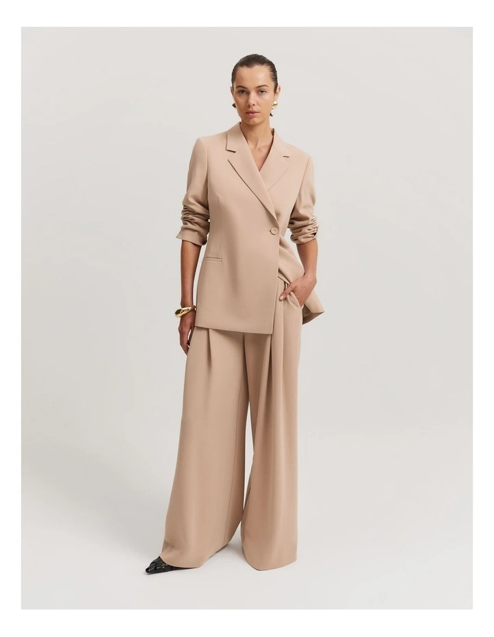 Soft Pleat Pant in Nougat