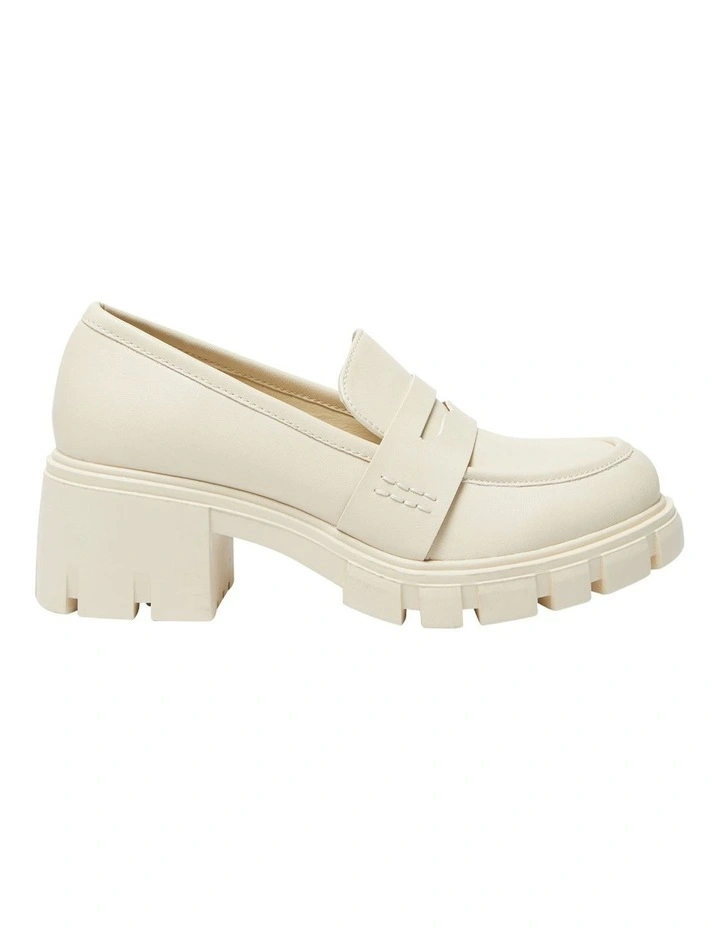 Quincy Loafers in Nude