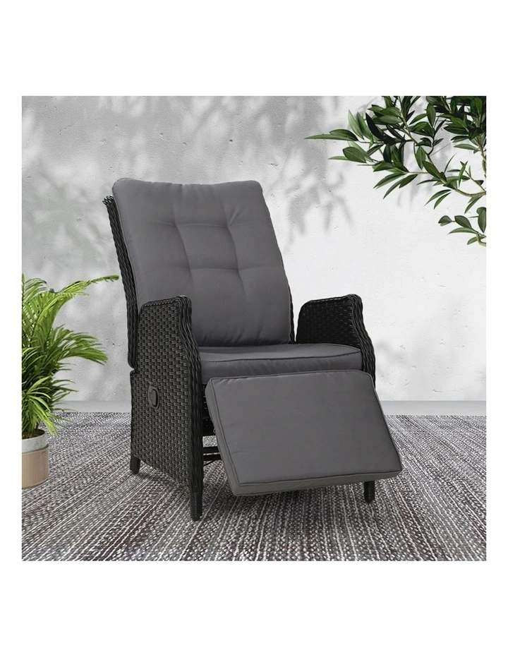 Wicker Outdoor Garden Recliner Chair in Black
