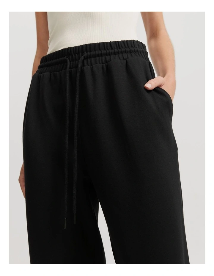 Ponte Jogger in Black