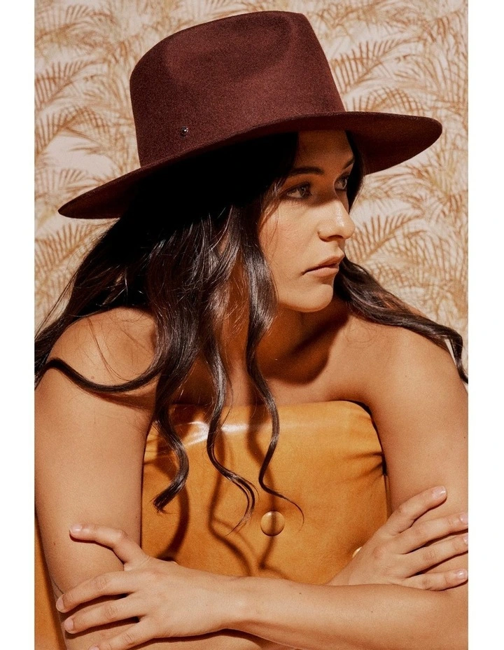 Amie Fedora in Auburn