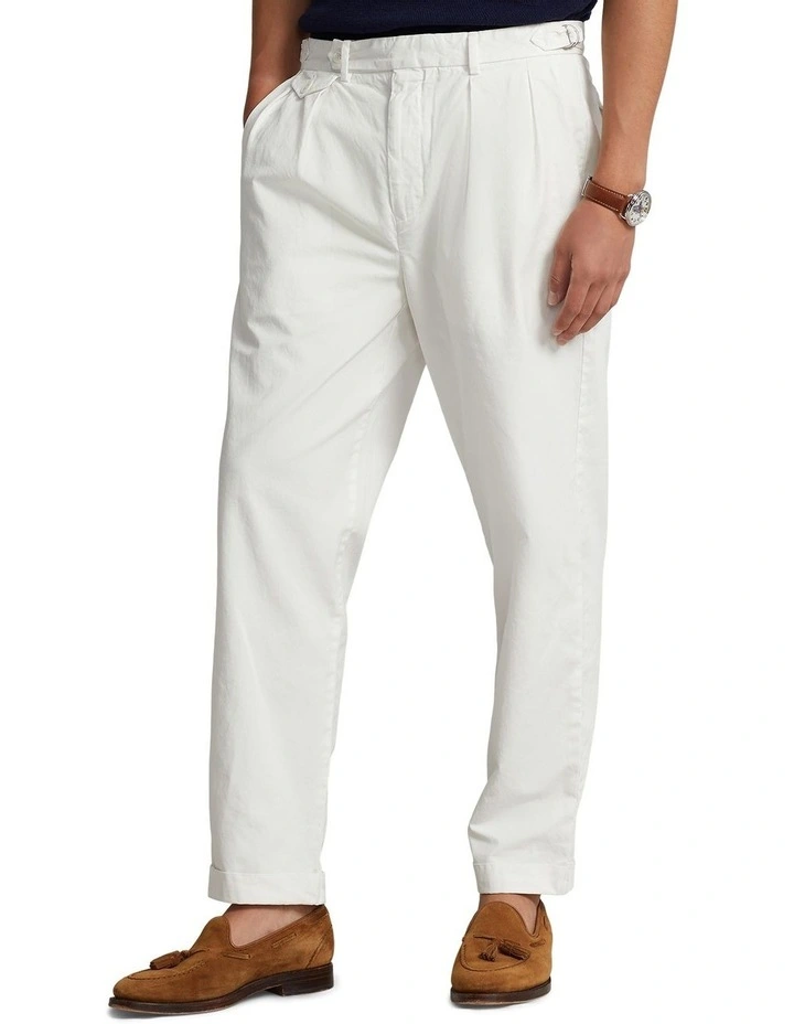 Slim Tapered Fit Pleated Twill Pant in White