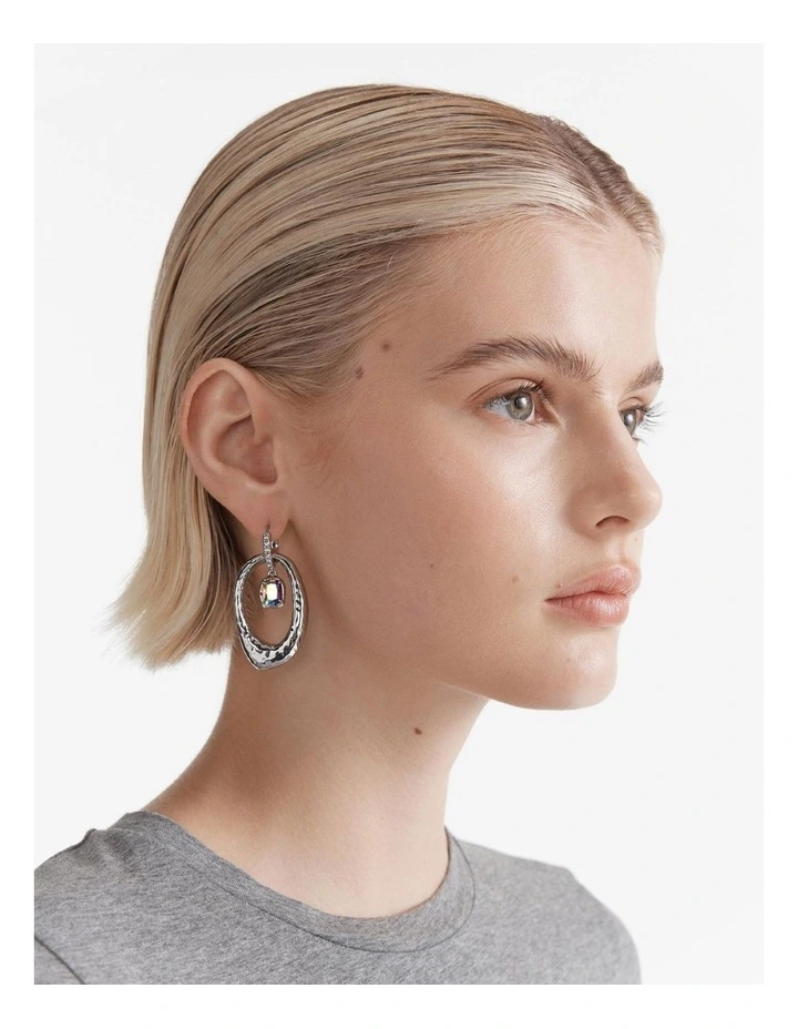 Reflective Earrings in Electric Pink