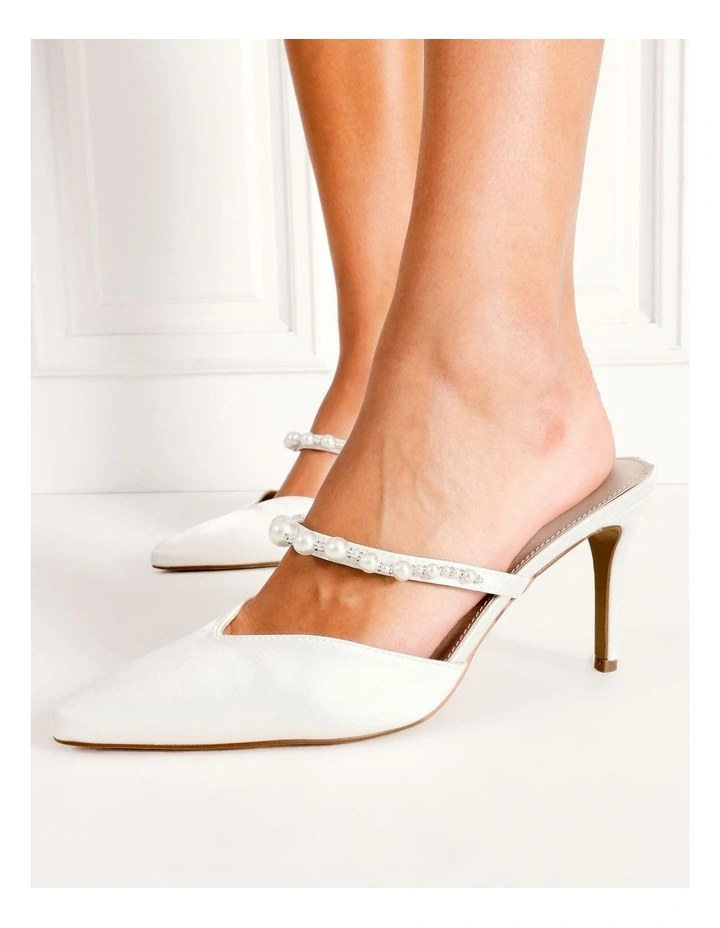 Chantelle Heeled Shoe in Ivory