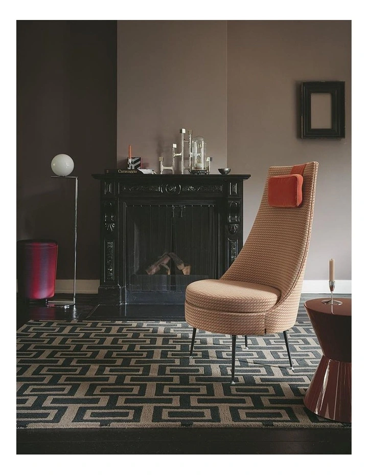 Wedgwood Intaglio Rug in Black 37205