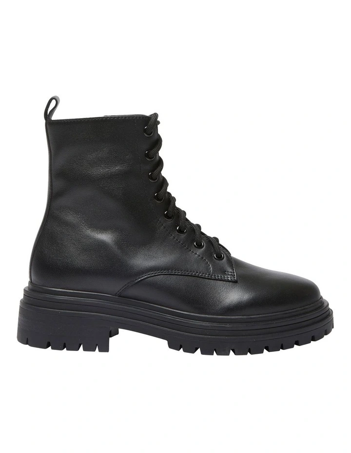 Kakadu Boots in Black Leather