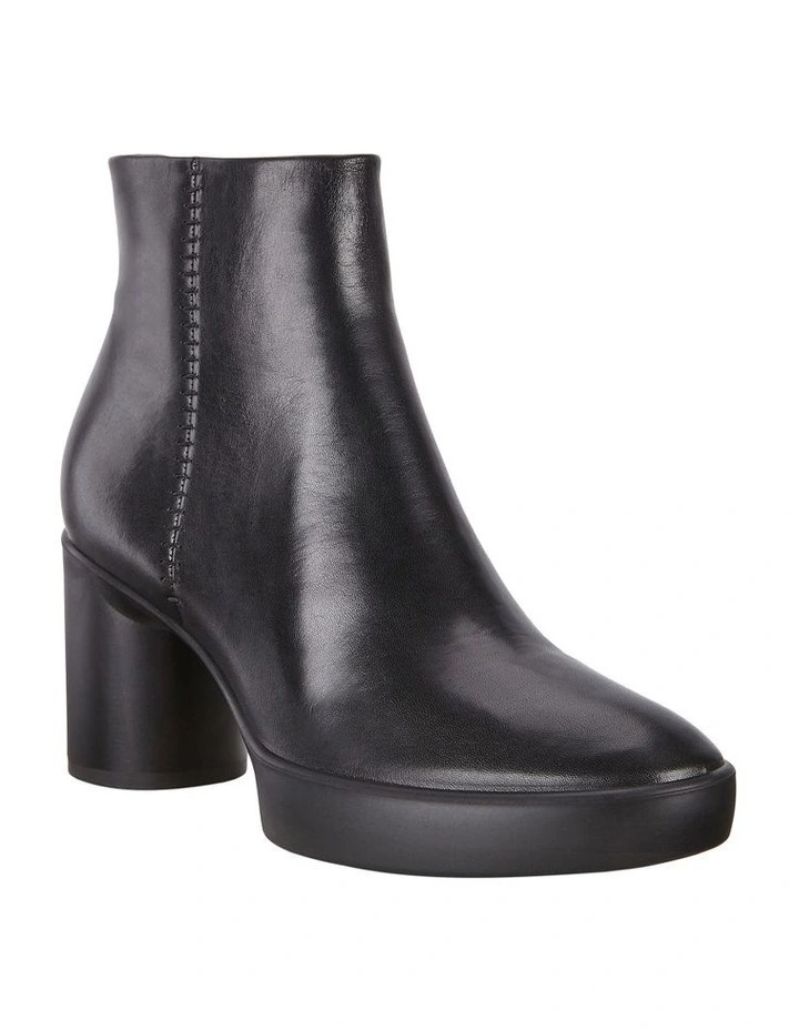 Shape Sculpted Motion 55 Boot In Black