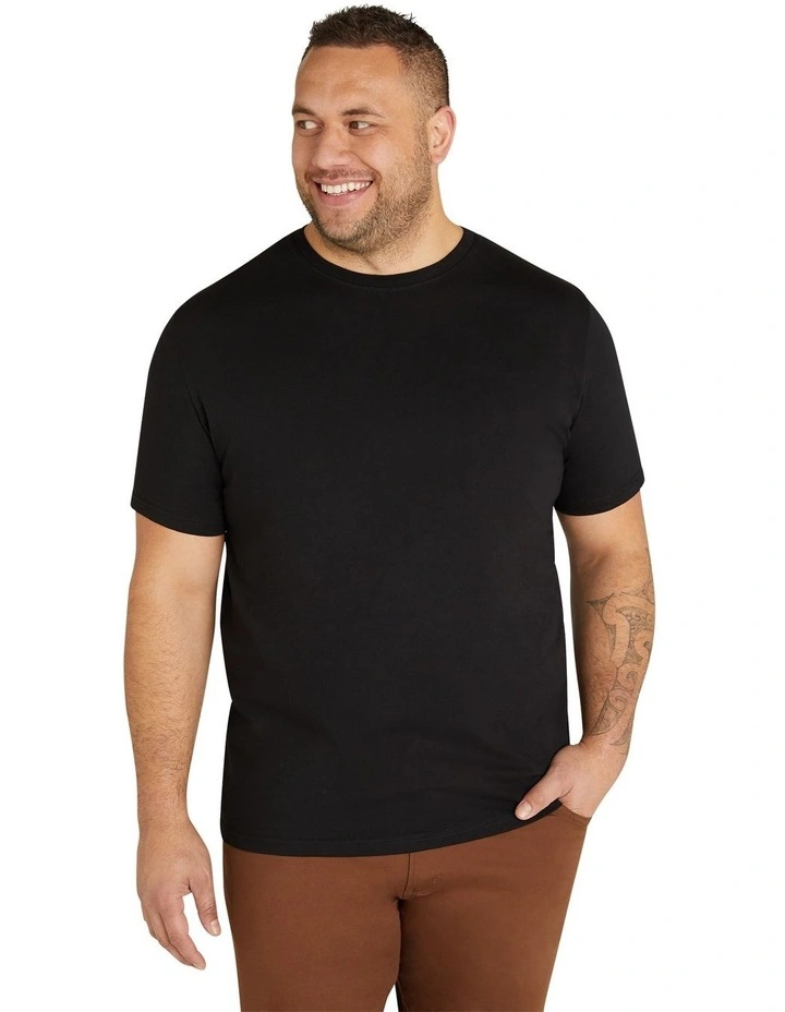 Essential Crew Neck Tee in Black