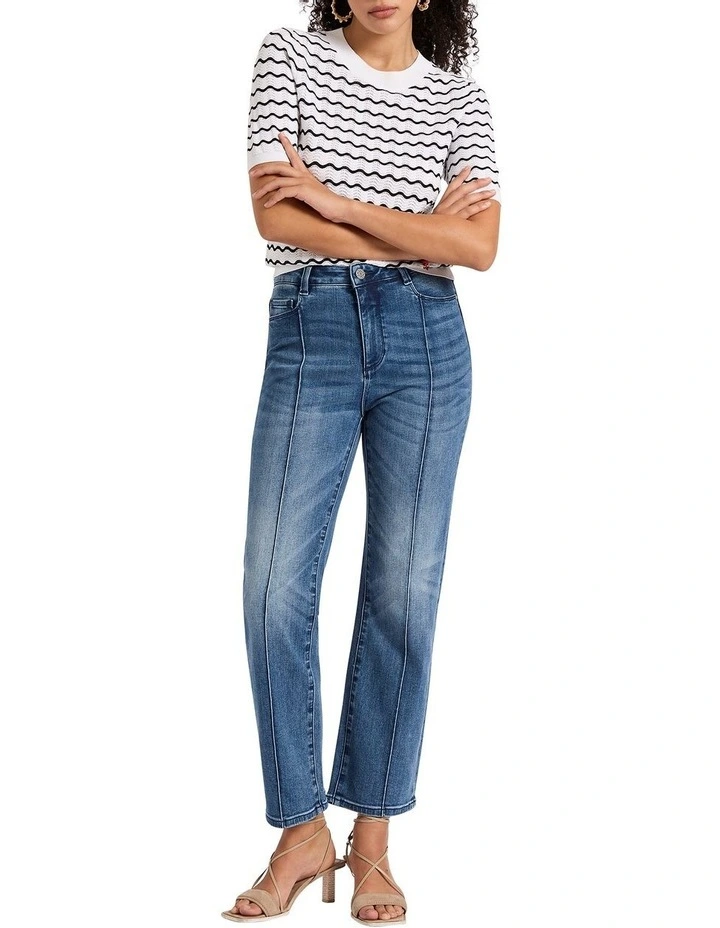 Jamie Straight Leg Jean in Han Blue