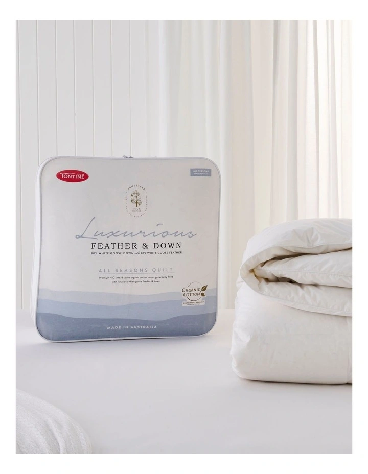 Homestead Luxurious 80/20 White Goose Quilt