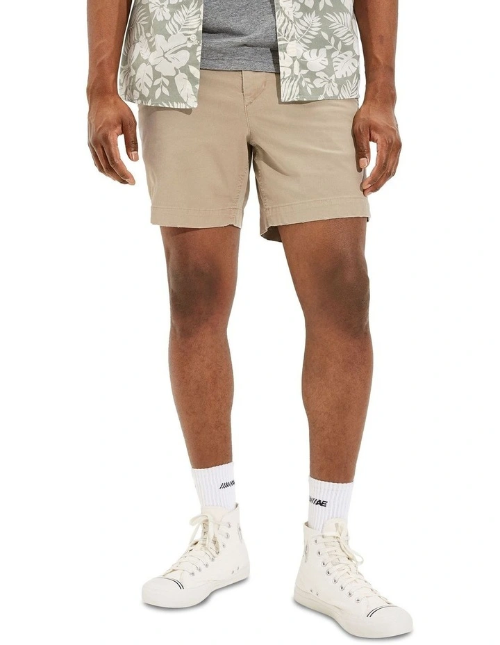 Flex 7" Lived Shorts in Khaki