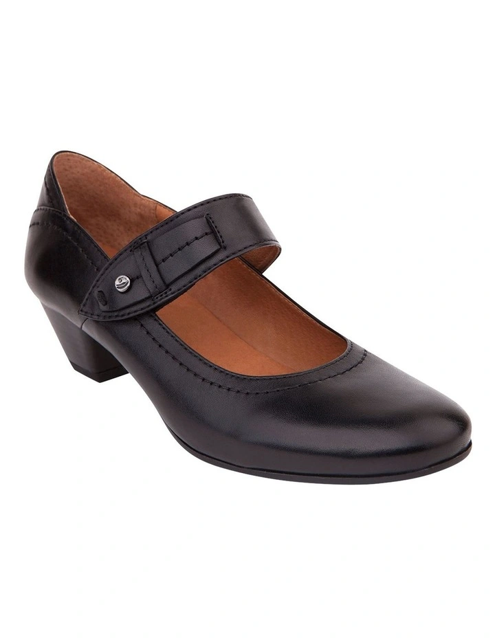 Appeal Heeled Shoes in Black Glove