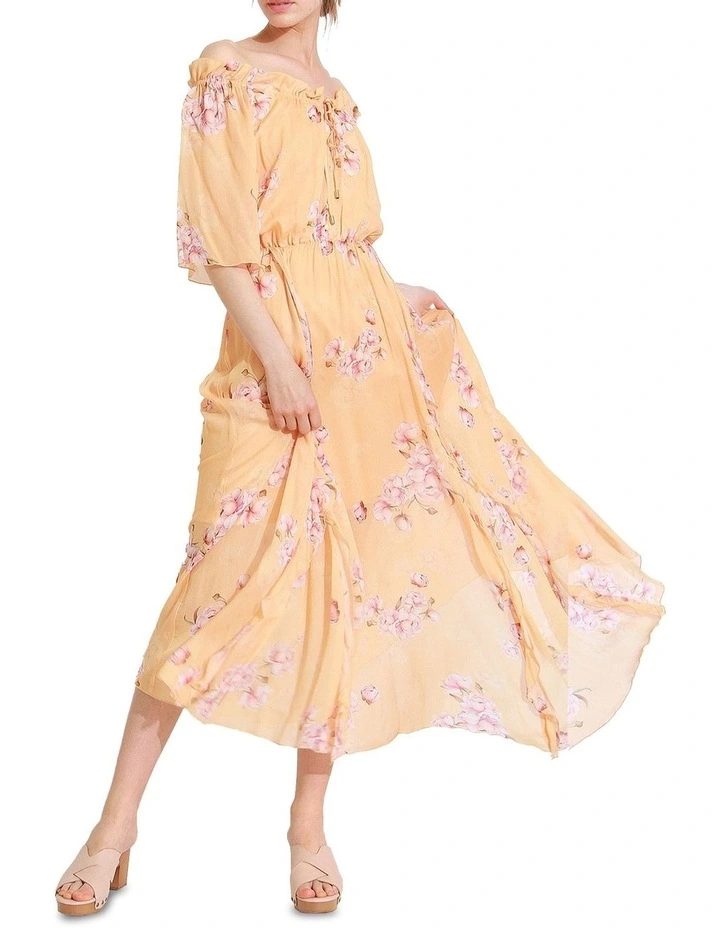 Amour Amour Ruffled Midi Dress in Peach Peonies