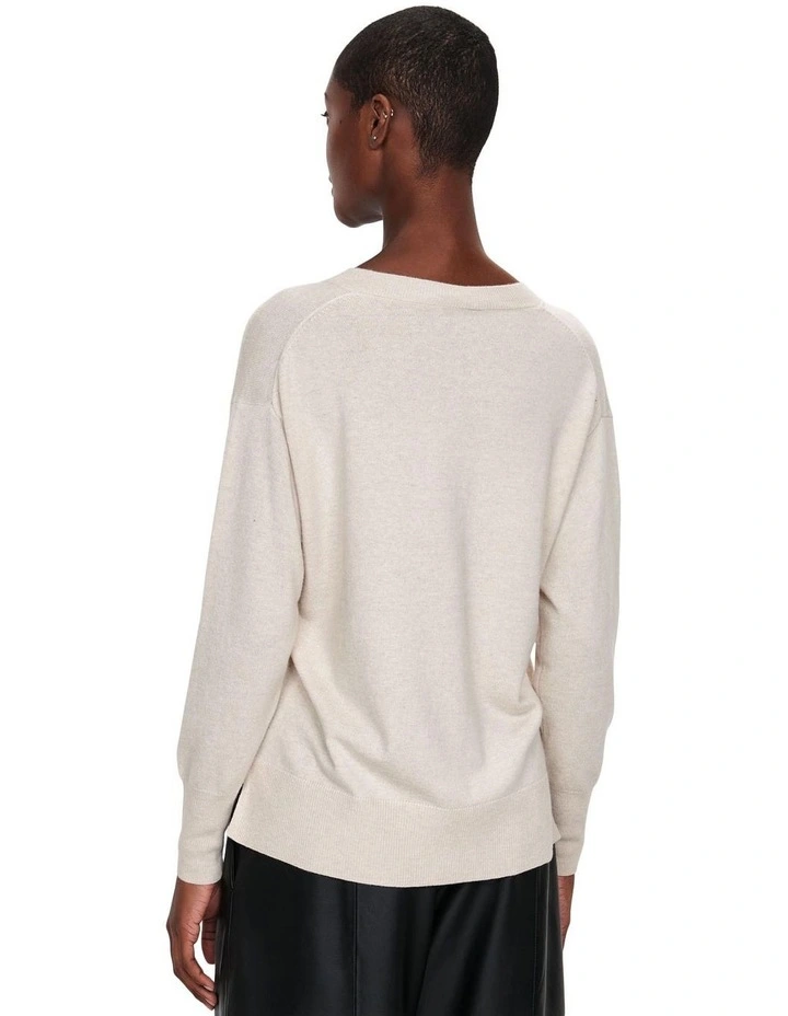Cashmere Merino Blend V-Neck Sweater in Stone