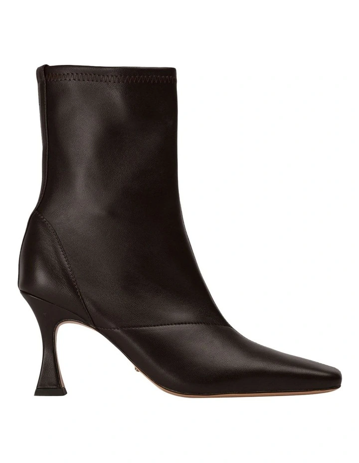 Fomo Boots in Chocolate